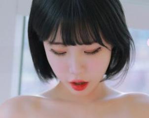 看！有Addielyn(에디린)的女朋友，最新cos一点都不害羞！