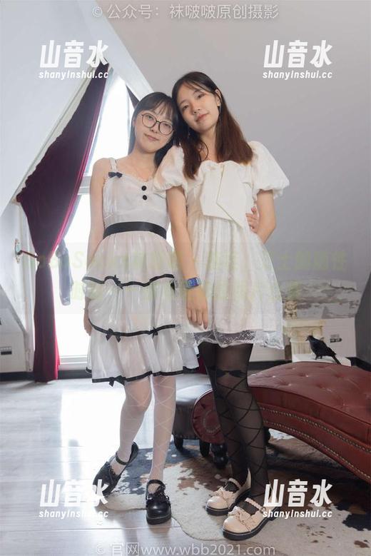 BoBoSocks袜啵啵-芝士 BoBoSocks袜啵啵 - 拖鞋,芝士的随性时刻——别有意思的照片合集