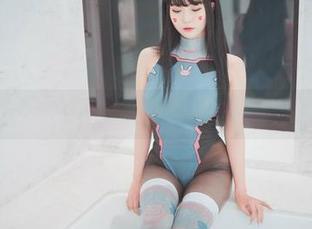 作品全集来袭，听说Bomi(普美)的高跟鞋有些不太平常？