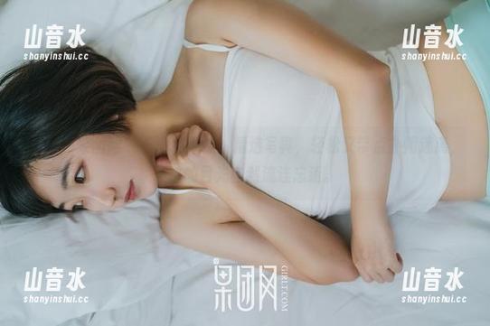 GIRLT果团网 - 王语纯网袜，精选写真，轻松又带点扑朔迷离，停留的目光自然流连忘返。