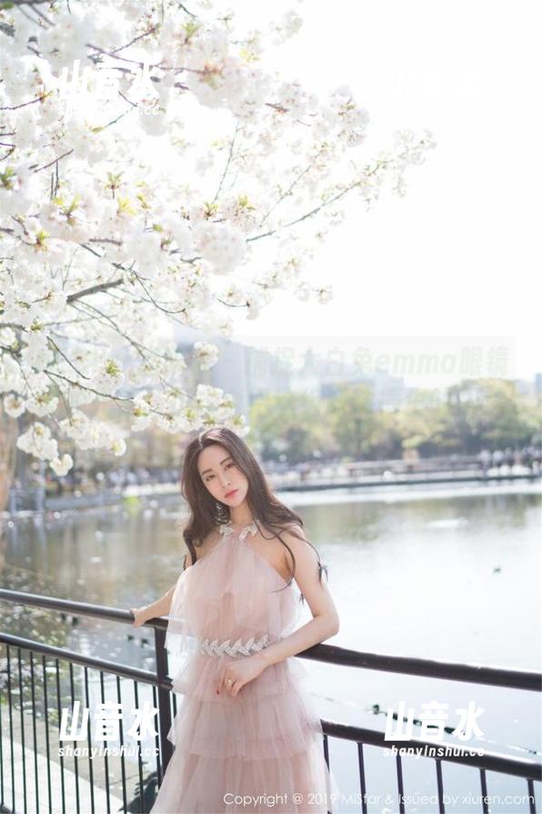 MiStar魅妍社-大白兔emma MiStar魅妍社 - 捕捉大白兔emma眼镜里的光芒,正式介绍这组趣味横生的图片和写真