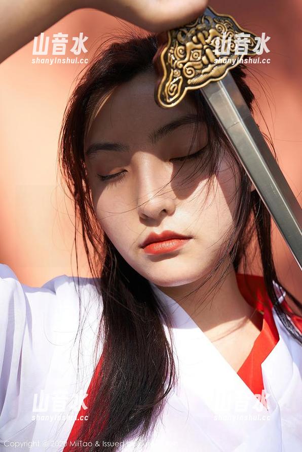 MiiTao蜜桃社 - 也许和服不止于传统，来看缇娜美Tinami的美图合集，搞点新花样。