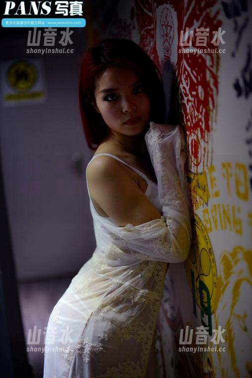PANS写真-雯雯 PANS写真 - 雯雯的瑜伽福利图片,动作好美,差点让我忘了蹲在这里的意义…哈哈。