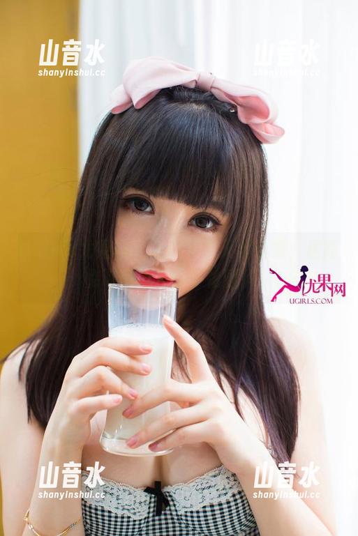 UGirls尤果网 - 张栩菲的天台合集，居高临下的视角，不怕颤抖！