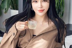 XINGYAN星颜社 – 王俪丁呀这次穿皮衣，私房图包看得让人咋舌！