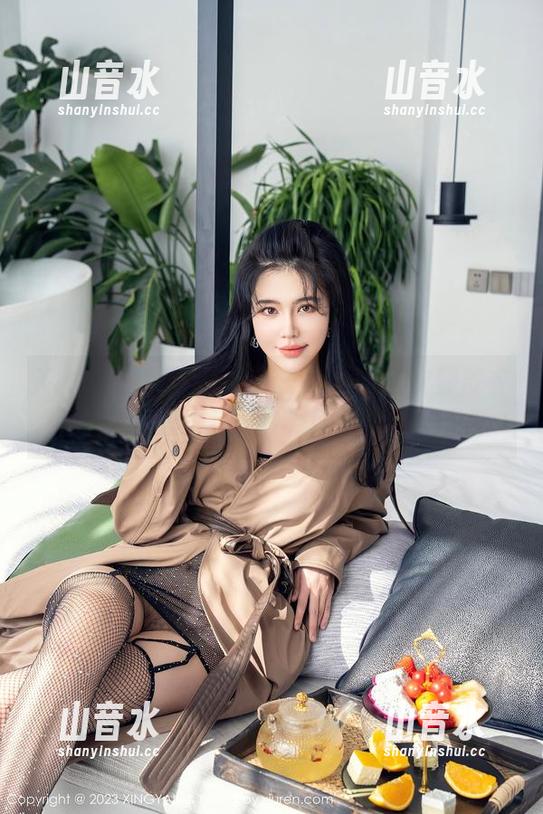XINGYAN星颜社 - 王俪丁呀这次穿皮衣，私房图包看得让人咋舌！