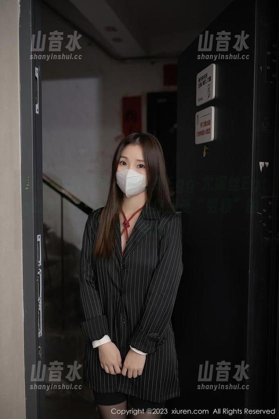 Xiuren秀人网 - 这就是Egg-尤妮丝Egg的女仆装——原图让你感受“劳模”的日常，哈哈。