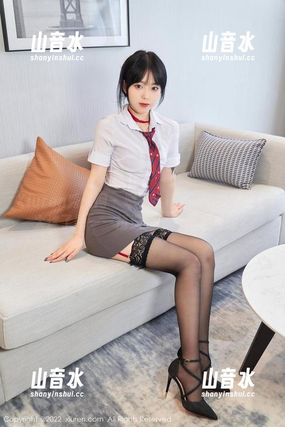 Xiuren秀人网-小樱koko Xiuren秀人网 - 嗯?小樱koko的妹妹也太迷了吧——精选的图片里藏着啥?