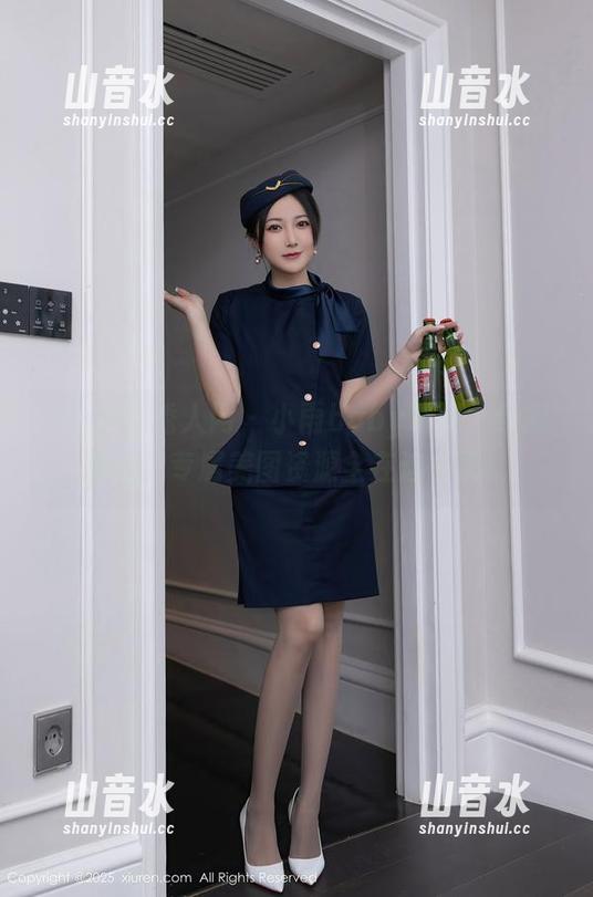 Xiuren秀人网 - 小雨baby驾到，红裙飘舞，专属美图资源全在这一页！