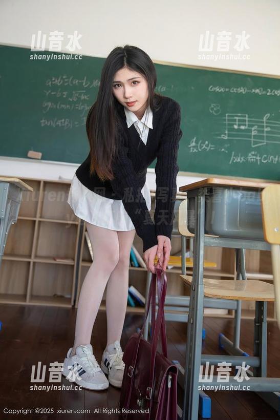 Xiuren秀人网 - 私拍+写真，柒喜小baby再次打响“夏天风暴”!