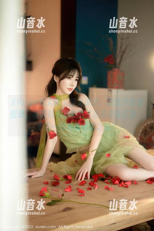Xiuren秀人网-糯美子 Xiuren秀人网 - 援助请求:糯美子高清图册,校园时代学生装不止是穿衣打扮,更是一场心灵治愈之旅!