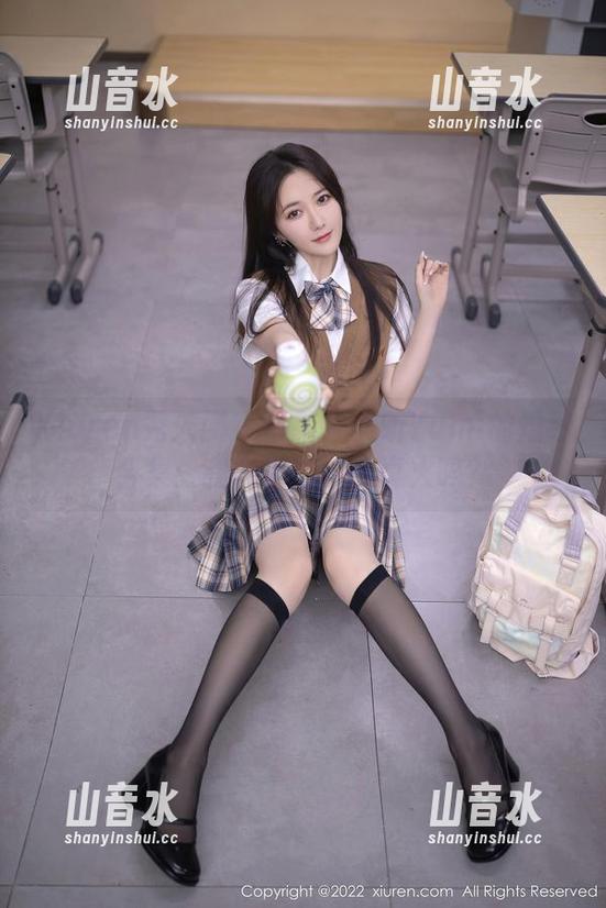 Xiuren秀人网-美昕Yumi Xiuren秀人网 - 最新!美昕Yumi的婚纱合集:我能说这婚纱真火吗?