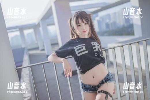 Yoko宅夏的腿～呃，是全套美腿作品，让你只想拍手喝彩！
