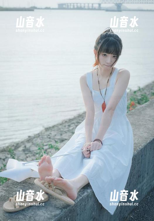 kitaro绮太郎 最新图集:kitaro绮太郎与他的麦当劳女孩,一场欢乐的卡路里派对!