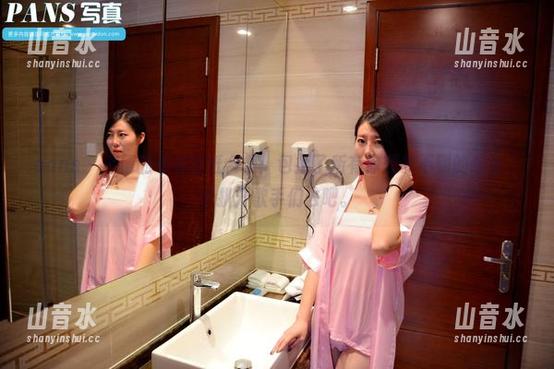pans-小倩 pans - 小倩的毛衣壁纸合集:包括了所有你想象不到的组合,干扒开歌手们去吧。