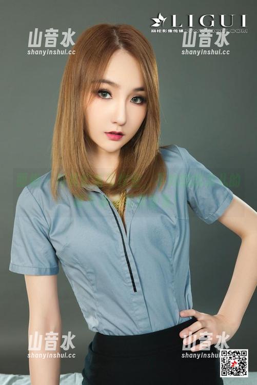丽柜 - 与其忙着写作业，不如翻翻凉儿的课外辅导写真全集！