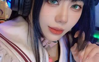 每次翻开九言的套图，永劫无间又像在敲打那根神经。