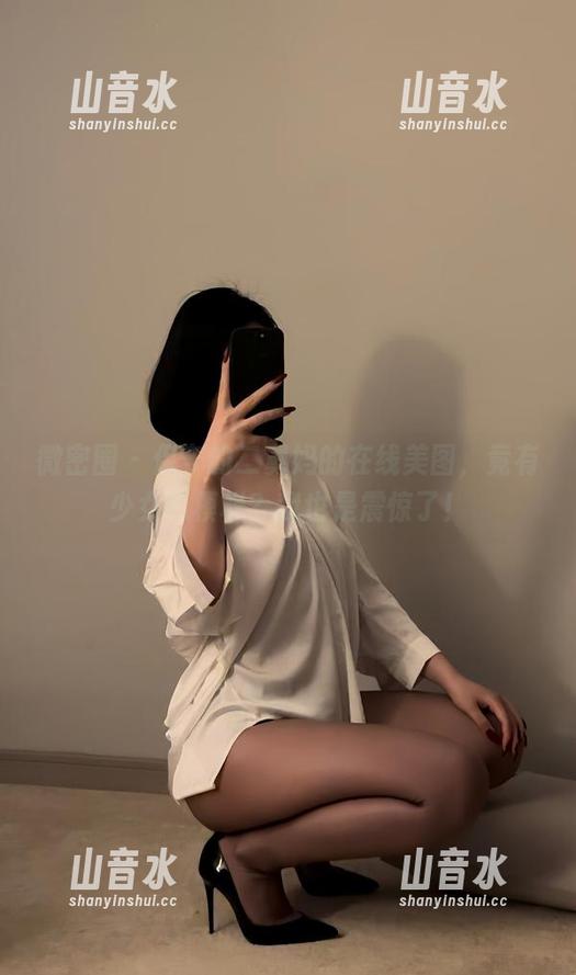 保守的二舅妈 微密圈 - 保守的二舅妈的在线美图,竟有少女的模样?我也是震惊了!