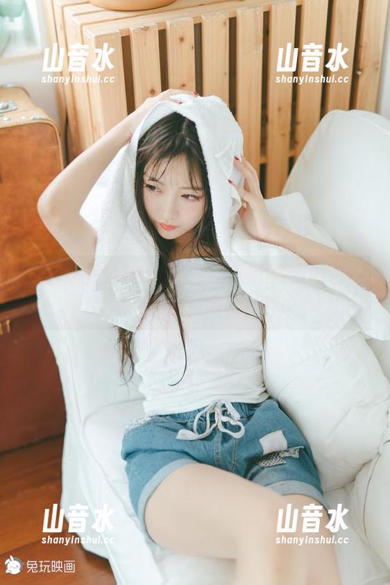 兔玩映画：黄昏少女，给你个免费图包，记得别失明哦！