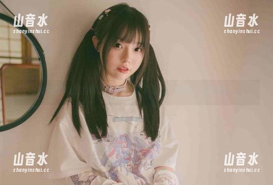 女王写真：六味帝皇酱颠覆了我对“高贵”的理解。