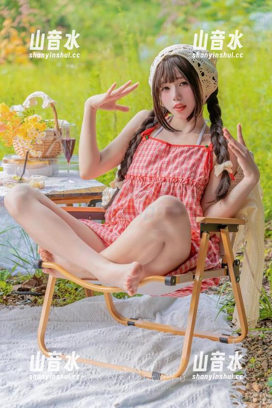 咬人小小兔 咬人小小兔的女神姿态,图片分享,想不想来一口?