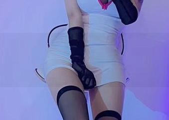 看那张照片，啾小妍的双马尾宛如两根活灵活现的魔法棒。