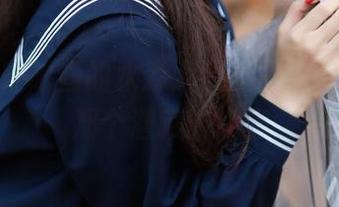 透过喵糖映画的水淼大凤旗袍图册，发现那个潜藏的优雅