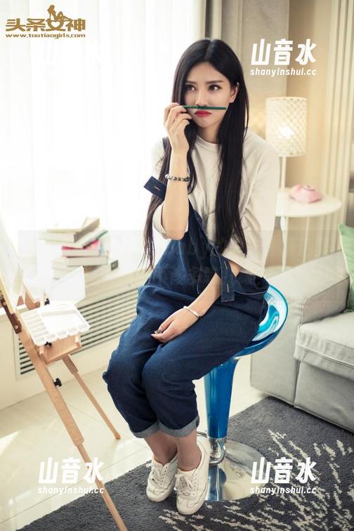 头条女神-杨漫妮baby 头条女神 - 杨漫妮baby的内衣:精选美图,难道不该多瞧几眼?