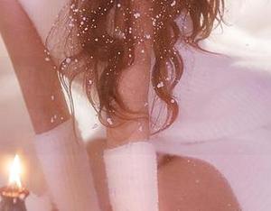 微密圈 – 职业装也能如此吸睛，妮是老虎的独特写真集来了。