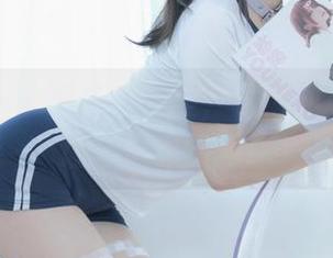 少女秩序 – 泡在泳池里，小满的私房作品让水也想追我！