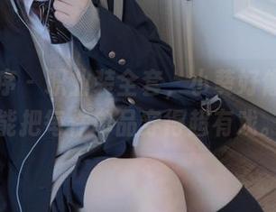 少女秩序 – 职业装全套，小葵好像随便就能把每件单品穿得超有戏。