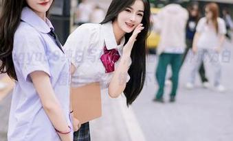 尤蜜荟 – lingyu69纯白写真集，让你一秒钟成为白SEN排行榜第一名，快来下载！