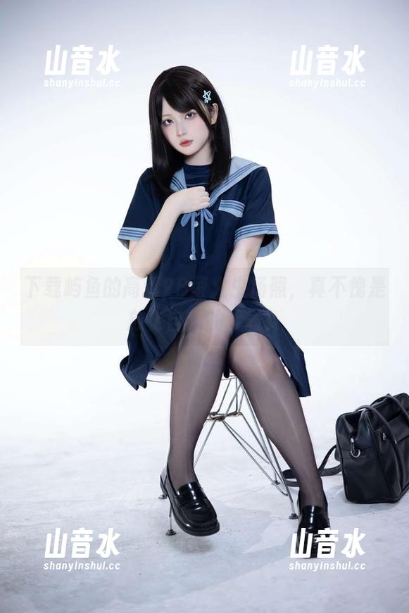 下载屿鱼的高清2B萤火虫场照，真不愧是放飞自我的代表！