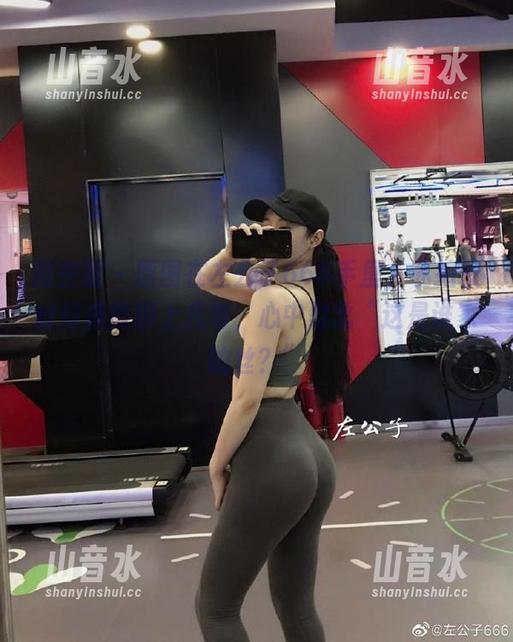 左公子666 微密圈 - 原图在左公子666手里,私拍灰丝好像能聊上几句,心中默念“这是谁家的丝?”
