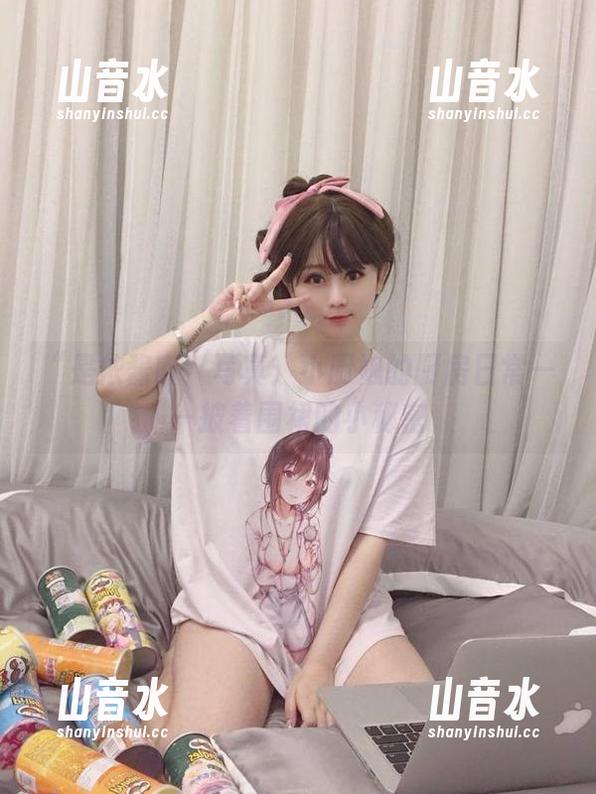 “是依酱吖”写真：小厨娘的厨房日常——披着围裙的小秘密