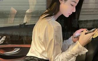 微密圈 – 是小逗逗的学妹，毫无疑问，无圣光的效果让这美图愈发魅惑！