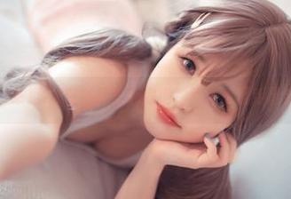 美图时刻：晕崽Zz在浴缸里玩泡泡，难道这是新晋洗护广告？