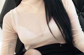 当普美(bomi)穿上睡衣，高清镜头下的懒散也能这么美！
