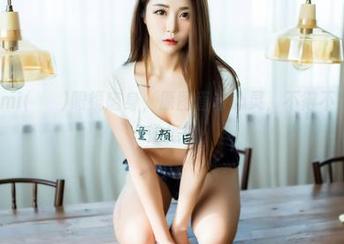 普美Bomi(보미)眼镜随身，原图直击心灵，不得不赞叹她的选择！