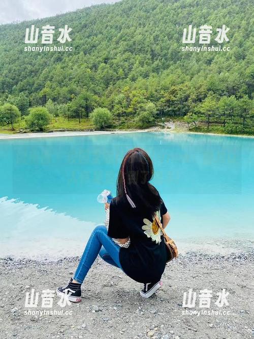 微密圈 - 校园里的林子喵Lynne，图片让人怀疑是拿到了剧本！