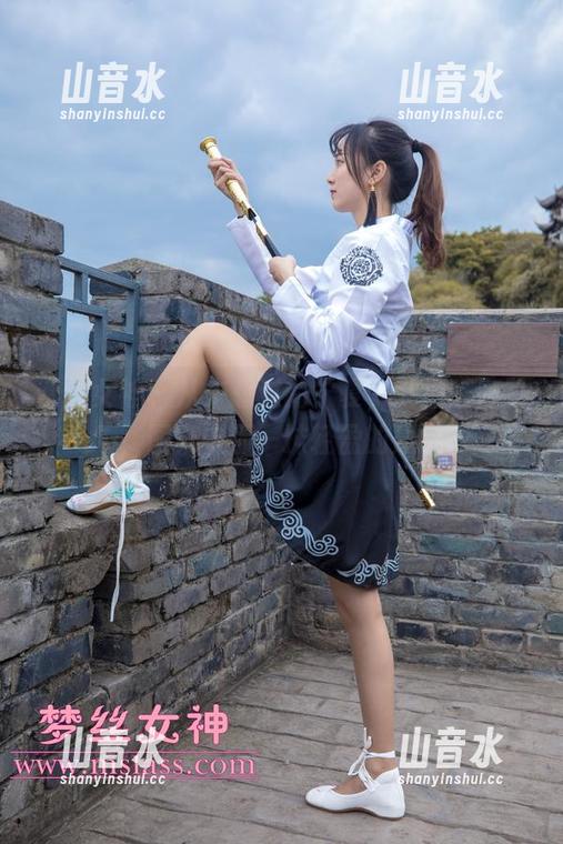 梦丝女神 - 从未想过的宁夏，私拍瑜伽照，图集中那一抹轻盈的悬念
