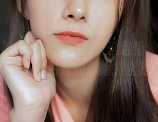 梦丝女神 – 咔嚓！网盘里这组莹仙女泳装，不小心为我的思绪插上翅膀