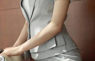 模范学院 – 一定要说，别小看，有时候从lingyu69的自拍合集里能读出不少情绪。