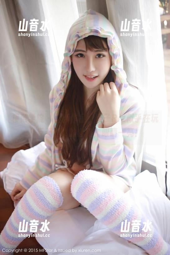 模范学院 - 最新作品，栗子Riz似乎在玩“反天使”的套路，眼睛一亮！