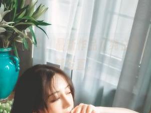 樱晚gigi这次又来了，最新作品《纯白》，看得我眼睛都发直。