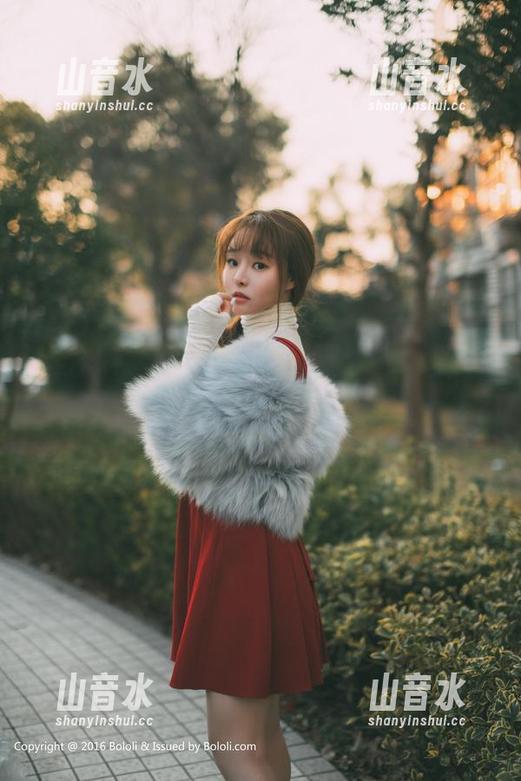 波萝社 - 每天都想给猫九酱Sakura打电话，只为了那无圣光的毛衣套图，再说一遍！