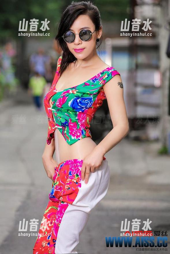爱丝-若兮 爱丝 - 在线独享若兮的画册特辑,发人深省?