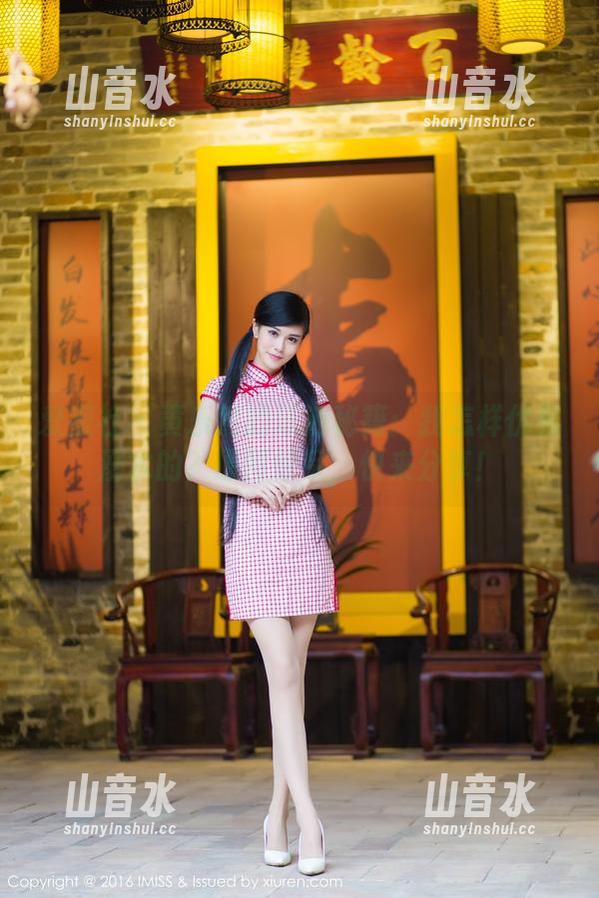 爱蜜社-黄乐然 爱蜜社 - 黄乐然的泳池秘籍:我怎样优雅溺水的?原图惊呆,快来分享!