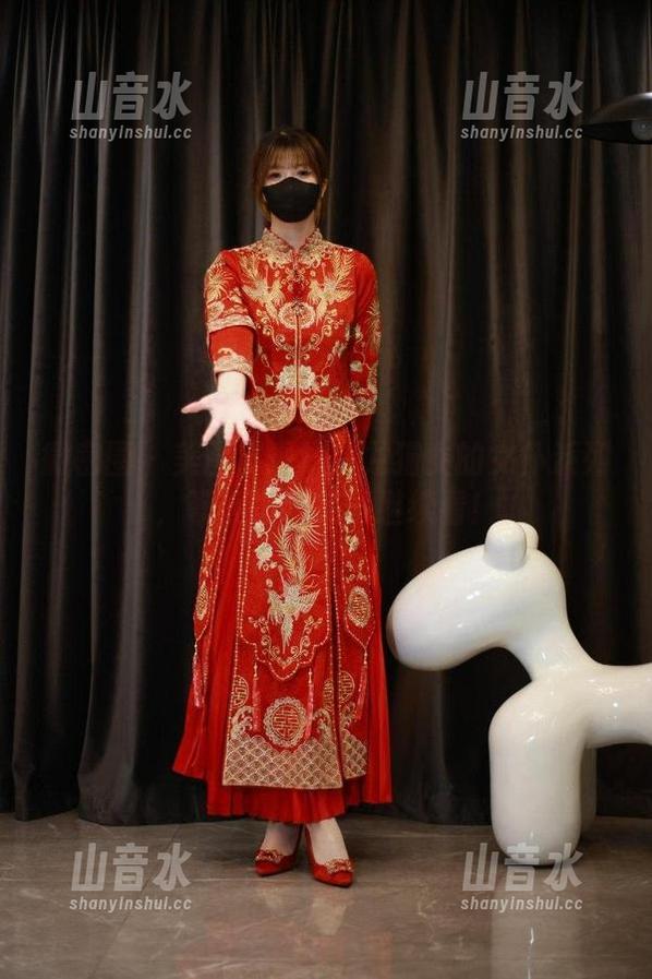 微密圈 - 美图展现！白龙猫女的女仆系列，等我爬回来再继续看！