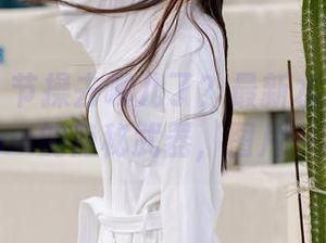 秀人网 – 节操去哪儿了？最新水手服竟是伊一Moon的隐秘武器，图片一探究竟！